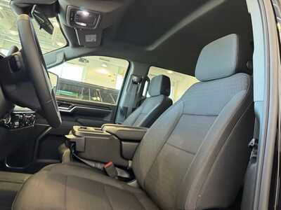 2026 Chevrolet 3500 Crew Cab, $61560.0. Photo 9