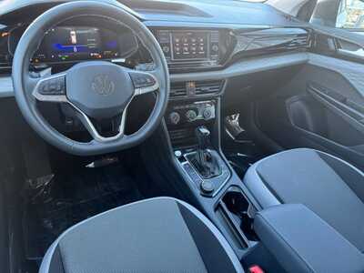 2023 Volkswagen Taos, $20695. Photo 10
