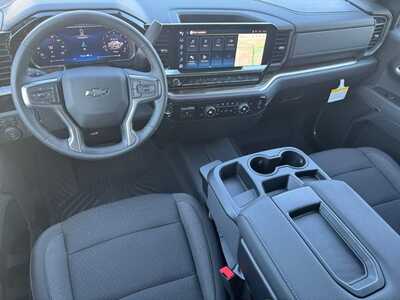 2026 Chevrolet 1500 Crew Cab, $53170.0. Photo 10