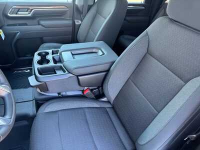2026 Chevrolet 3500 Crew Cab, $61560.0. Photo 6