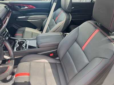 2025 Chevrolet Traverse, $51495. Photo 7