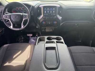 2020 Chevrolet 1500 Crew Cab, $36695. Photo 11