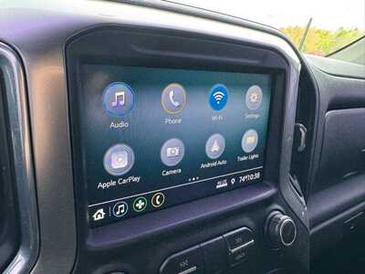 2020 Chevrolet 1500 Crew Cab, $36695. Photo 2