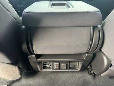 2020 Chevrolet 1500 Crew Cab, $36695. Photo 9