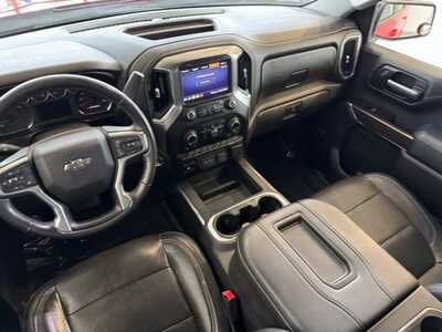 2020 Chevrolet 1500 Crew Cab, $29998. Photo 6