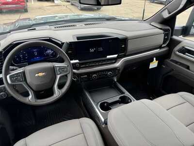 2026 Chevrolet 3500 Crew Cab, $71120.0. Photo 10
