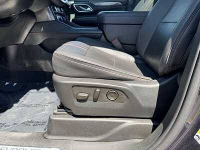 2023 Chevrolet Suburban, $48399. Photo 5