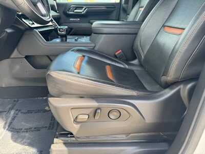 2024 GMC 1500 Crew Cab, $48999. Photo 5