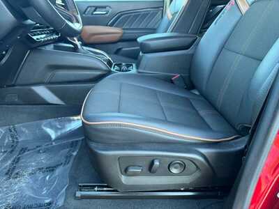 2024 GMC Canyon Crew Cab, $39495. Photo 5