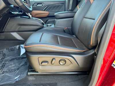 2024 GMC Canyon Crew Cab, $40795. Photo 5