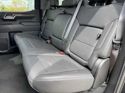 2024 Chevrolet 1500 Crew Cab, $45999. Photo 6