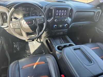 2022 GMC 1500 Crew Cab, $41349. Photo 10