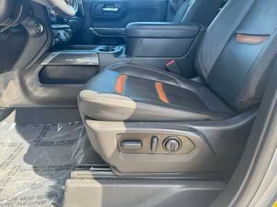 2022 GMC 1500 Crew Cab, $41349. Photo 5