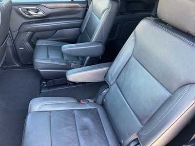 2022 Chevrolet Suburban, $48950. Photo 9