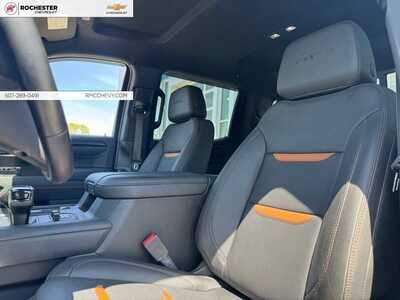 2023 GMC 1500 Crew Cab, $49695. Photo 6