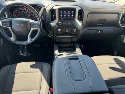 2020 Chevrolet 1500 Crew Cab, $37295. Photo 11