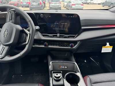 2026 Chevrolet Equinox, $35945.0. Photo 2