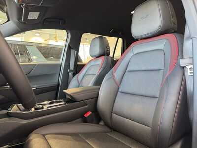 2026 Chevrolet Equinox, $35945.0. Photo 5