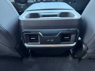 2024 GMC 1500 Crew Cab, $46295. Photo 8