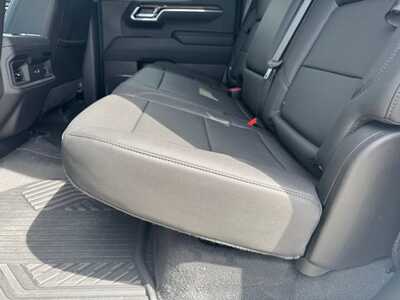 2025 Chevrolet 1500 Crew Cab, $53895. Photo 7