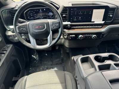 2023 GMC 1500 Crew Cab, $37295. Photo 11