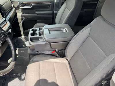 2023 GMC 1500 Crew Cab, $37295. Photo 6