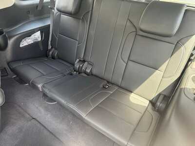 2019 Chevrolet Suburban, $29995. Photo 10