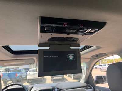 2019 Chevrolet Suburban, $29995. Photo 11
