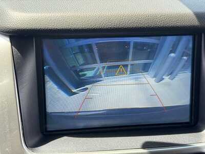 2019 Chevrolet Suburban, $29995. Photo 4