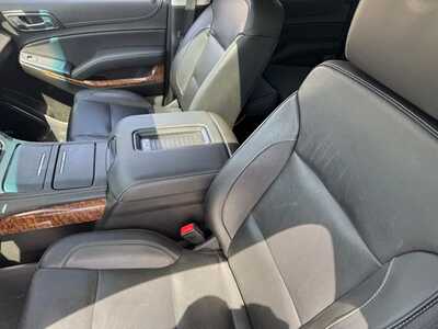 2019 Chevrolet Suburban, $29995. Photo 6