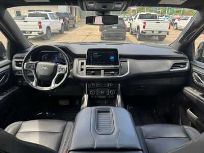 2022 Chevrolet Suburban, $37695. Photo 10