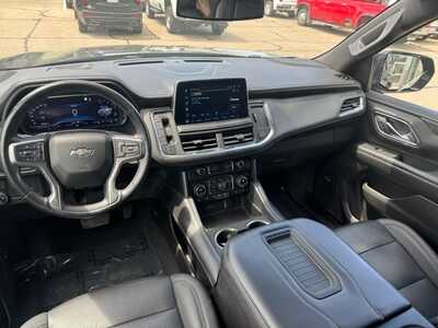 2022 Chevrolet Suburban, $37695. Photo 12