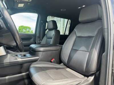 2022 Chevrolet Suburban, $37695. Photo 6