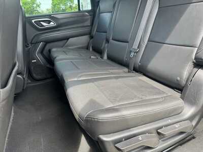 2022 Chevrolet Suburban, $37695. Photo 7