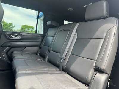 2022 Chevrolet Suburban, $37695. Photo 8