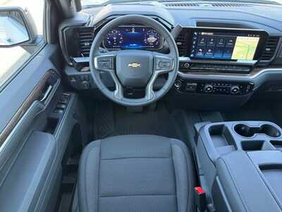 2026 Chevrolet 1500 Crew Cab, $52170.0. Photo 10