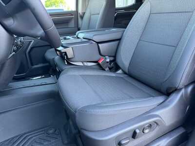 2026 Chevrolet 1500 Crew Cab, $52170.0. Photo 5