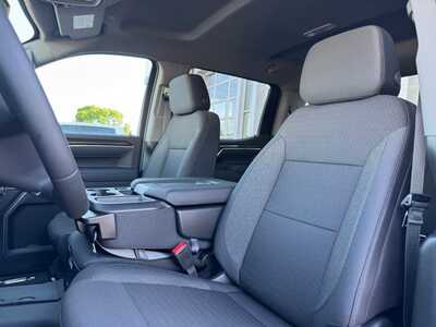 2026 Chevrolet 1500 Crew Cab, $52170.0. Photo 6