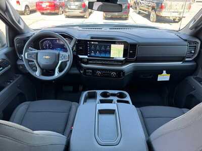 2026 Chevrolet 1500 Crew Cab, $52170.0. Photo 9