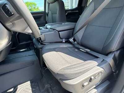 2026 Chevrolet 1500 Crew Cab, $52170.0. Photo 4