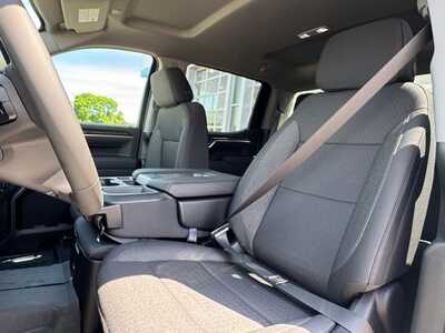 2026 Chevrolet 1500 Crew Cab, $52170.0. Photo 5