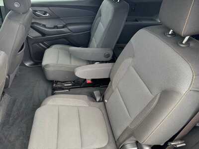 2021 Chevrolet Traverse, $19995. Photo 8