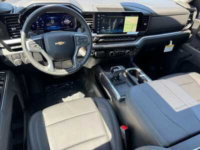 2026 Chevrolet 1500 Crew Cab, $60170.0. Photo 11