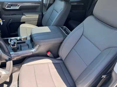 2026 Chevrolet Colorado Crew Cab, $45815.0. Photo 6