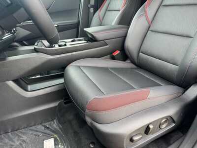 2026 Chevrolet Equinox, $36440.0. Photo 5