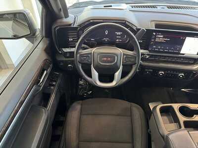 2024 GMC 1500 Crew Cab, $39999. Photo 5