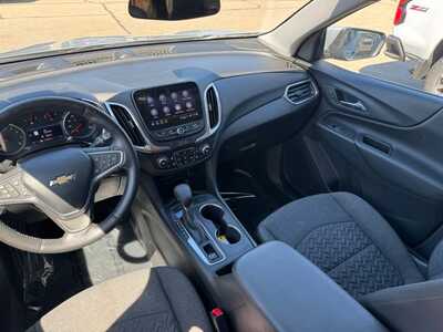 2022 Chevrolet Equinox, $17999. Photo 11