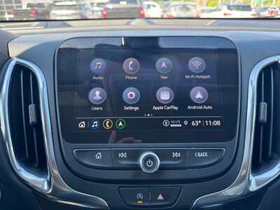 2022 Chevrolet Equinox, $17999. Photo 3