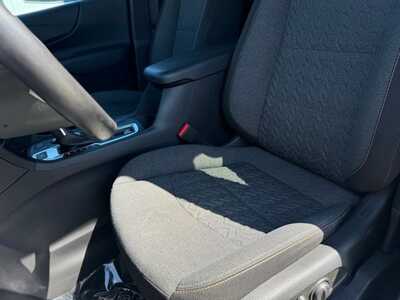2022 Chevrolet Equinox, $17999. Photo 5