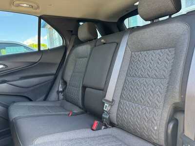 2022 Chevrolet Equinox, $17999. Photo 8